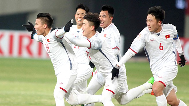 Quang Hải, Văn Hậu khiến U23 Hàn Quốc cuống - Ảnh 1.