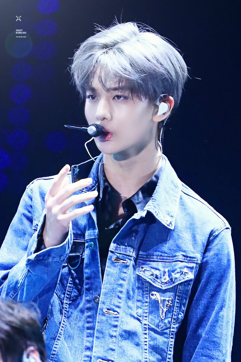 Bức hình khiến fan EXO và Wanna One tranh cãi nảy lửa: Đây rõ ràng là Sehun, mà lại là Jin Young? - Ảnh 4.