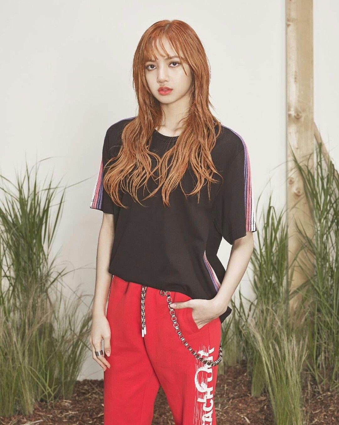 Netizen viết kịch bản nào cho BlackPink trong năm 2019 sau khi Jennie và Kai xác nhận hẹn hò? - Ảnh 3. Netizen viết kịch bản nào cho BlackPink trong năm 2019 sau khi Jennie và Kai xác nhận hẹn hò? - Ảnh 3.
