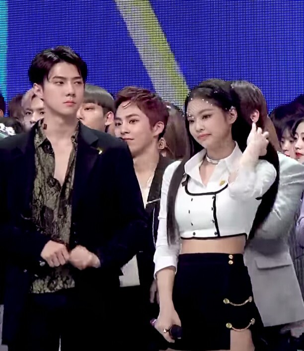 Đoạn clip có plot twist cực mạnh: Fan mải ship Jennie với Mino và Sehun nhưng Kai mới là người hẹn hò cô gái ấy - Ảnh 2.