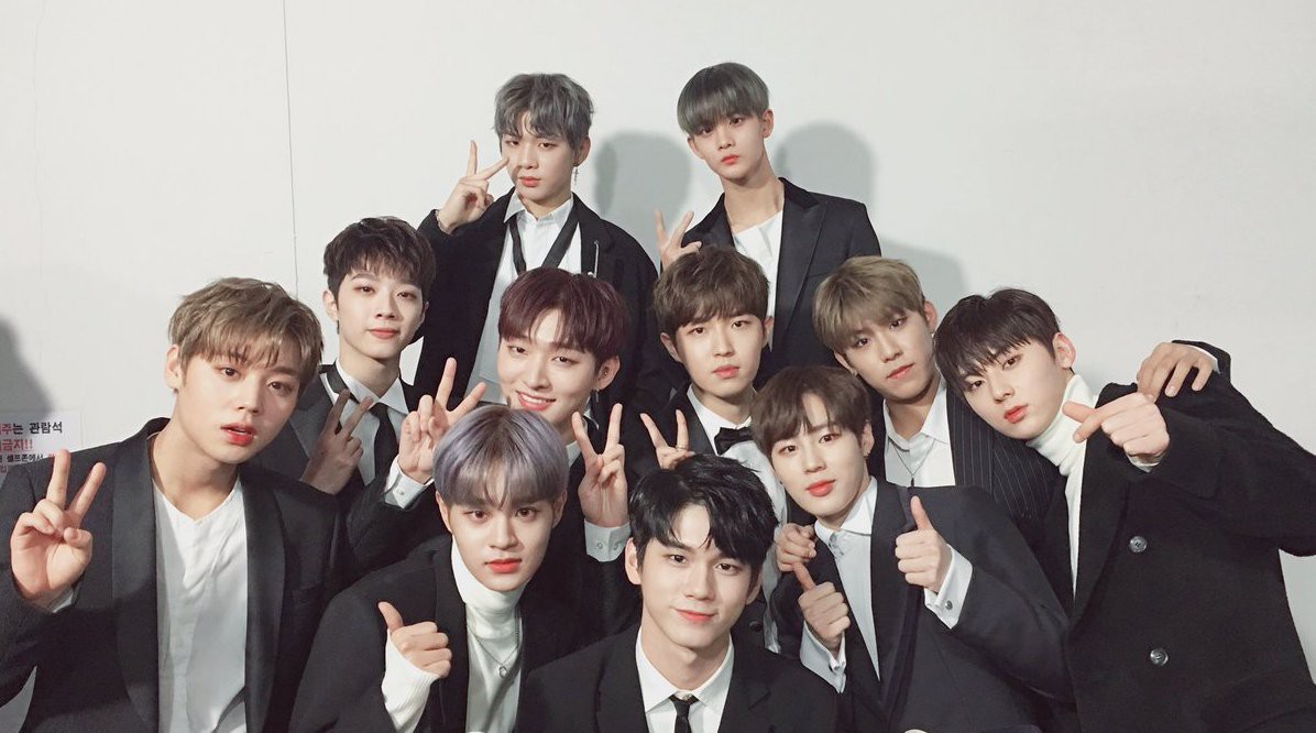 Top 10 thần tượng Kpop được dân Hàn bàn tán nhiều nhất 2018: Bất ngờ khi vị trí số 1 không thuộc về BTS - Ảnh 1. Top 10 thần tượng Kpop được dân Hàn bàn tán nhiều nhất 2018: Bất ngờ khi vị trí số 1 không thuộc về BTS - Ảnh 1.