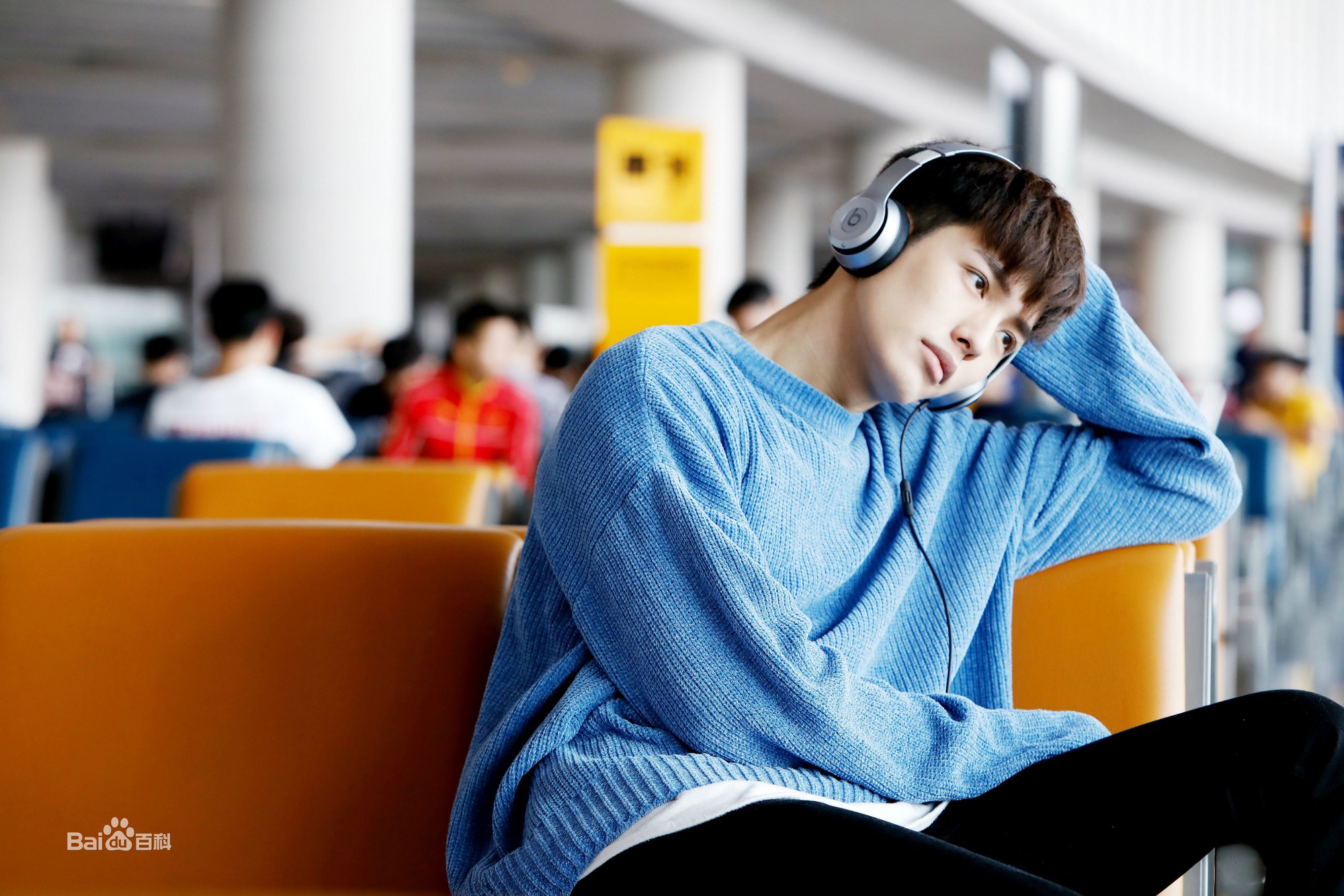 Rộ tin sắp có “City Hunter” bản Trung, nữ chính là mỹ nhân từng được thiếu gia Vương Tư Thông bấm “follow” - Ảnh 5. Rộ tin sắp có “City Hunter” bản Trung, nữ chính là mỹ nhân từng được thiếu gia Vương Tư Thông bấm “follow” - Ảnh 5.