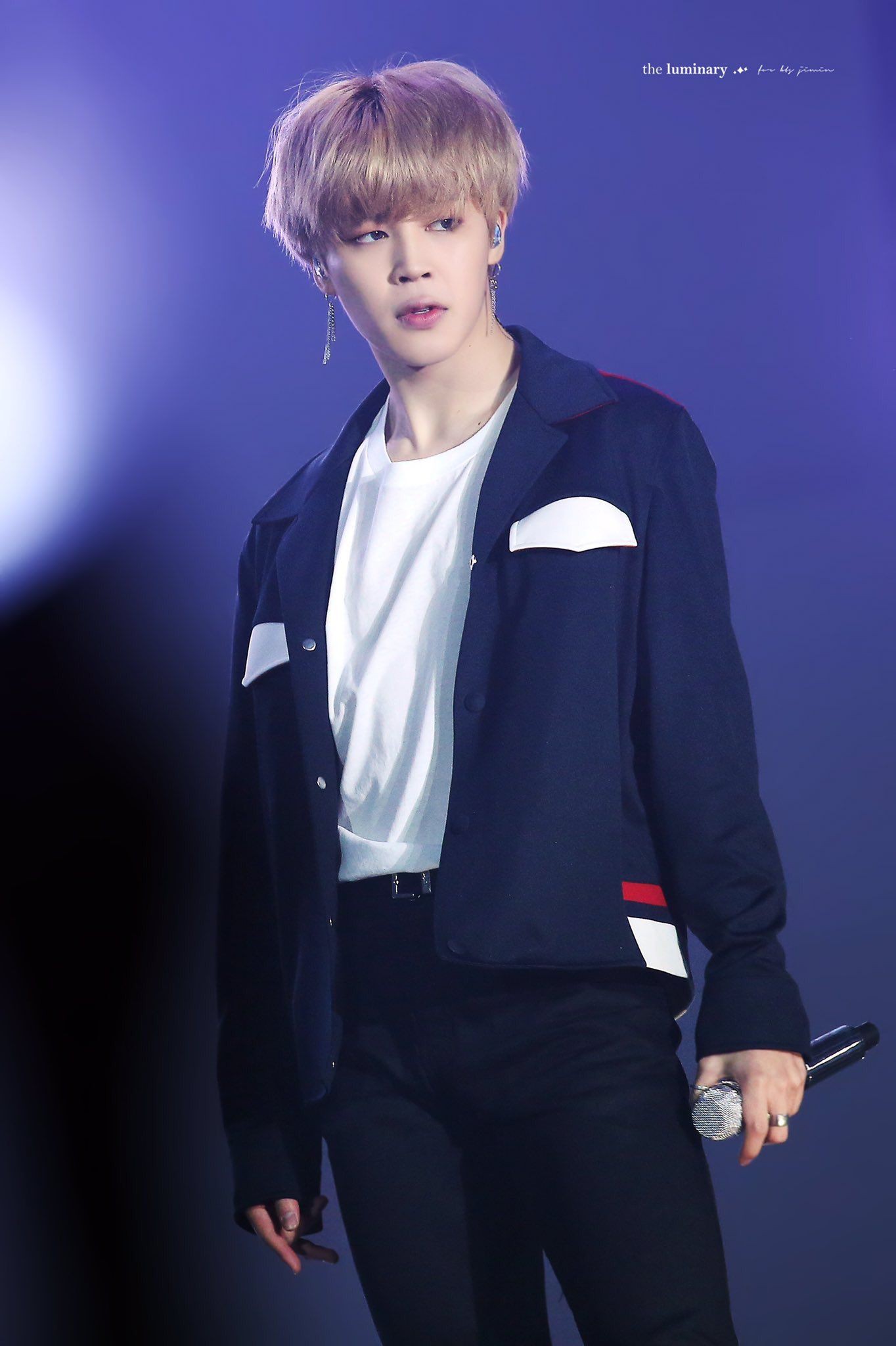 Top 10 thần tượng Kpop được dân Hàn bàn tán nhiều nhất 2018: Bất ngờ khi vị trí số 1 không thuộc về BTS - Ảnh 6. Top 10 thần tượng Kpop được dân Hàn bàn tán nhiều nhất 2018: Bất ngờ khi vị trí số 1 không thuộc về BTS - Ảnh 6.