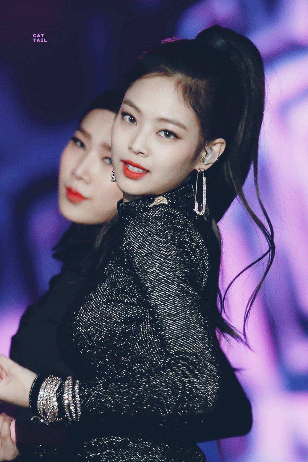 Năm 2018, Jennie (BlackPink) đã có những cú phốt mất điểm trong lòng khán giả thế nào? - Ảnh 18. Năm 2018, Jennie (BlackPink) đã có những cú phốt mất điểm trong lòng khán giả thế nào? - Ảnh 18.