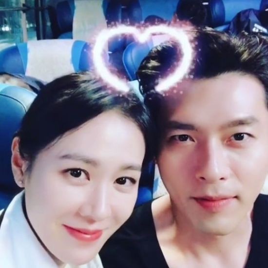 Nhìn Son Ye Jin và Hyun Bin tình tứ, có thái độ đáng ngờ như thế này bảo sao ai cũng thi nhau đẩy thuyền - Ảnh 14.