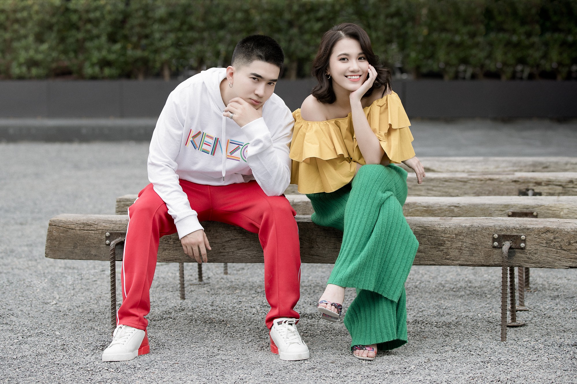 Tỏ tình bằng dép tổ ong, Chi Dân nhận cái kết đắng với cô gái... có râu - Ảnh 3. Tỏ tình bằng dép tổ ong, Chi Dân nhận cái kết đắng với cô gái... có râu - Ảnh 3.