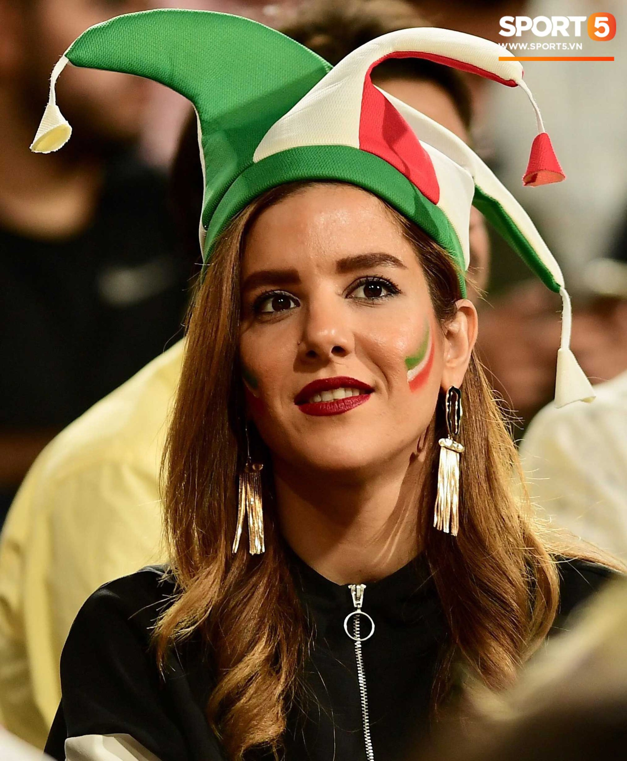 Fangirl Việt Nam và bạn bè châu lục khoe sắc tại Asian Cup 2019 - Ảnh 4. Fangirl Việt Nam và bạn bè châu lục khoe sắc tại Asian Cup 2019 - Ảnh 4.