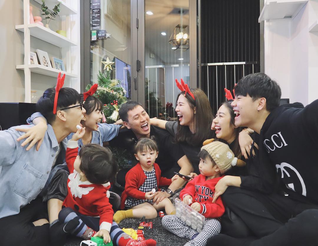Chẳng phải là hotgirl cũng chẳng hoạt động showbiz vậy mà Trang Lou đã cán mốc 1 triệu người theo dõi trên Instagram - Ảnh 31. Chẳng phải là hotgirl cũng chẳng hoạt động showbiz vậy mà Trang Lou đã cán mốc 1 triệu người theo dõi trên Instagram - Ảnh 31.