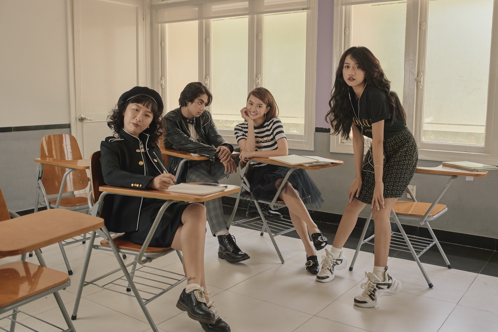 Hồn Papa, Da Con Gái còn chưa nguội, Kaity Nguyễn đã cùng nhóm bạn thân nổi loạn với web drama mới - Ảnh 8. Hồn Papa, Da Con Gái còn chưa nguội, Kaity Nguyễn đã cùng nhóm bạn thân nổi loạn với web drama mới - Ảnh 8.