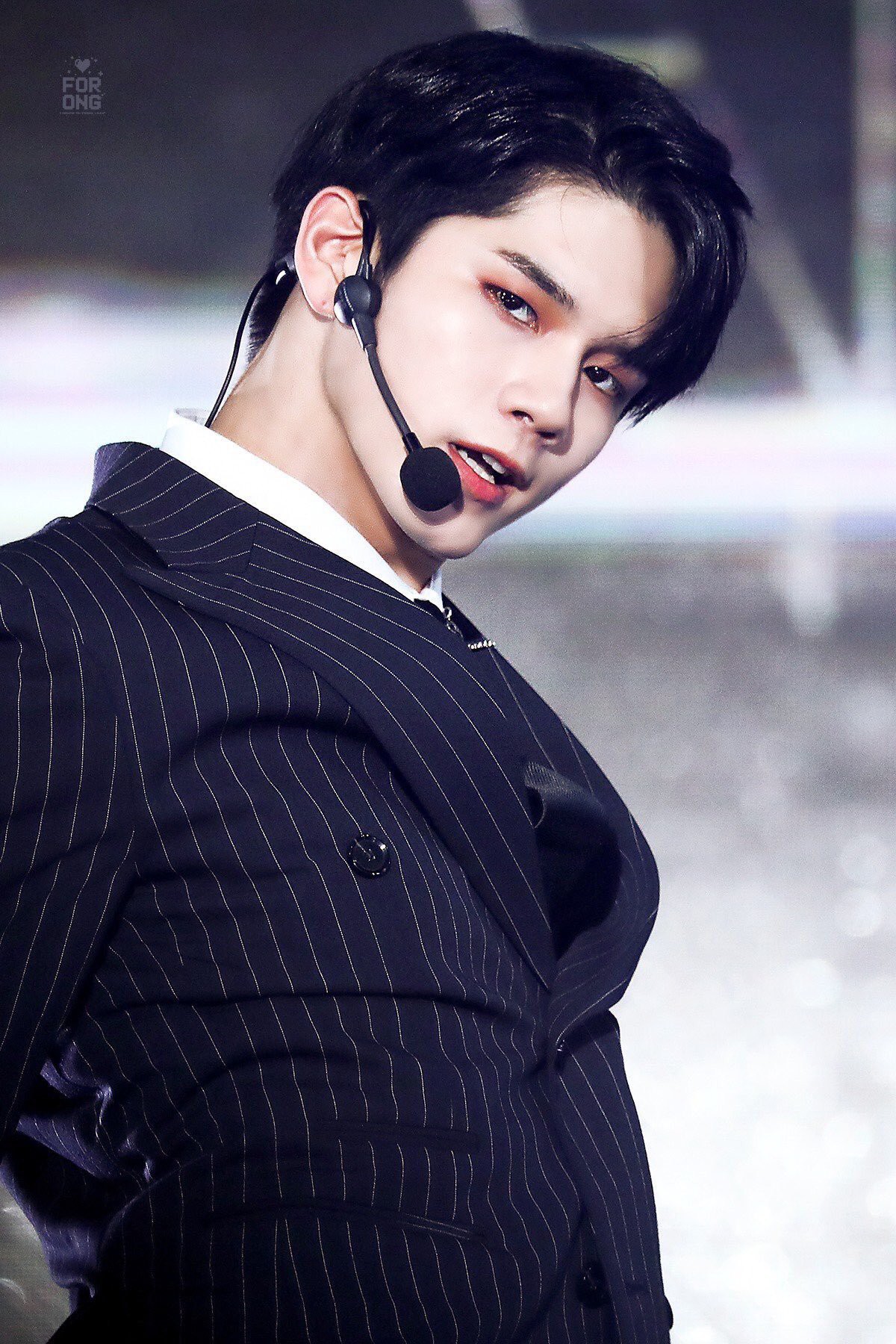 Top mỹ nam Kpop sở hữu vẻ đẹp khó có thể miêu tả bằng lời, khiến dân tình phải thốt lên: Ôi, cực phẩm là đây! - Ảnh 5. Top mỹ nam Kpop sở hữu vẻ đẹp khó có thể miêu tả bằng lời, khiến dân tình phải thốt lên: Ôi, cực phẩm là đây! - Ảnh 5.