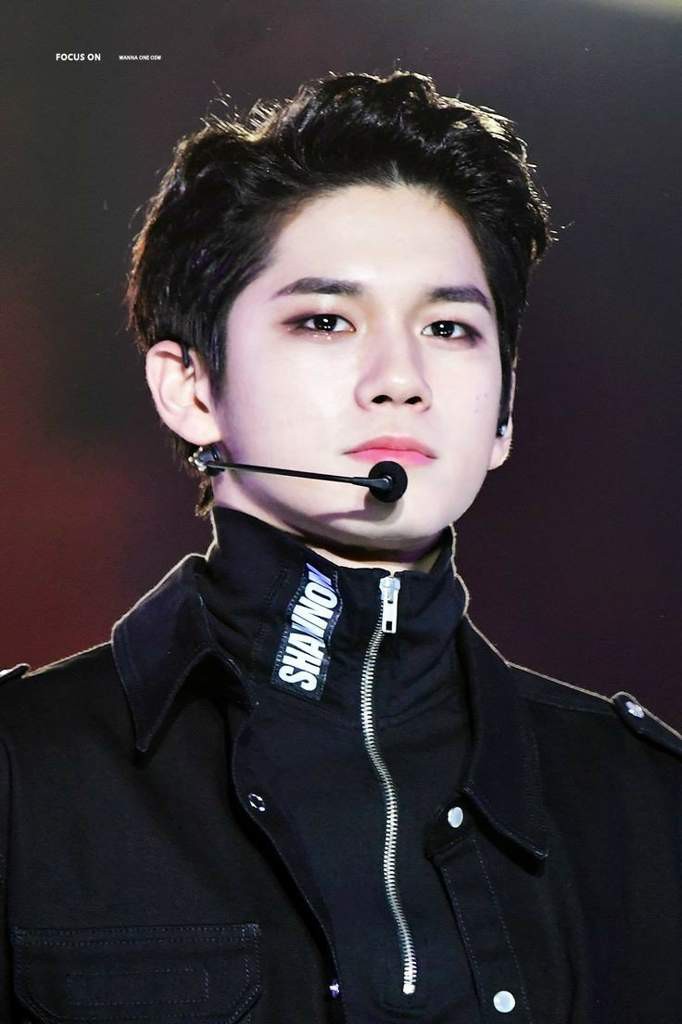 Top mỹ nam Kpop sở hữu vẻ đẹp khó có thể miêu tả bằng lời, khiến dân tình phải thốt lên: Ôi, cực phẩm là đây! - Ảnh 7. Top mỹ nam Kpop sở hữu vẻ đẹp khó có thể miêu tả bằng lời, khiến dân tình phải thốt lên: Ôi, cực phẩm là đây! - Ảnh 7.
