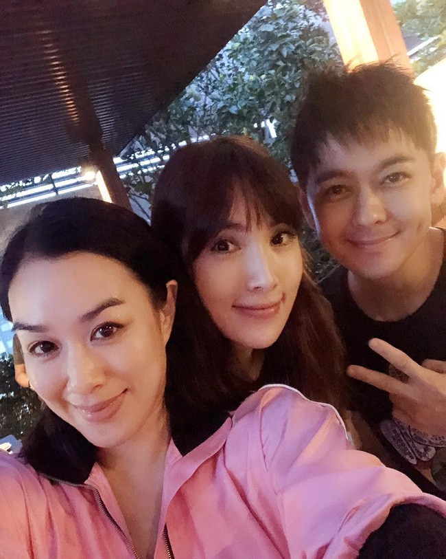3 bà vợ của nam tài tử xứ Hàn - Đài: Người sắc vóc đẹp quên lối về, người lại gầy đến mức xanh xao - Ảnh 7. 3 bà vợ của nam tài tử xứ Hàn - Đài: Người sắc vóc đẹp quên lối về, người lại gầy đến mức xanh xao - Ảnh 7.