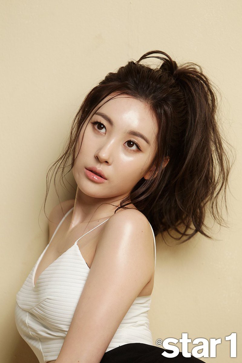 Đào lại ảnh quá khứ của dàn mỹ nhân Kpop thế hệ thứ 2: Kẻ lộ bằng chứng dao kéo, người gây bất ngờ vì quá xinh - Ảnh 3. Đào lại ảnh quá khứ của dàn mỹ nhân Kpop thế hệ thứ 2: Kẻ lộ bằng chứng dao kéo, người gây bất ngờ vì quá xinh - Ảnh 3.