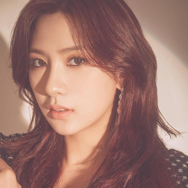 Đào lại ảnh quá khứ của dàn mỹ nhân Kpop thế hệ thứ 2: Kẻ lộ bằng chứng dao kéo, người gây bất ngờ vì quá xinh - Ảnh 21. Đào lại ảnh quá khứ của dàn mỹ nhân Kpop thế hệ thứ 2: Kẻ lộ bằng chứng dao kéo, người gây bất ngờ vì quá xinh - Ảnh 21.