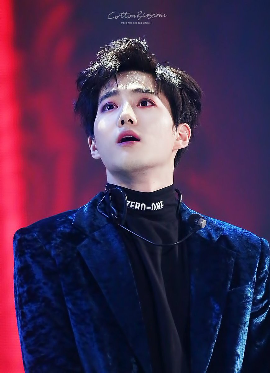 Top mỹ nam Kpop sở hữu vẻ đẹp khó có thể miêu tả bằng lời, khiến dân tình phải thốt lên: Ôi, cực phẩm là đây! - Ảnh 3. Top mỹ nam Kpop sở hữu vẻ đẹp khó có thể miêu tả bằng lời, khiến dân tình phải thốt lên: Ôi, cực phẩm là đây! - Ảnh 3.
