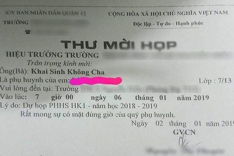 Thư mời họp đề gửi khai sinh không cha, cô giáo bị xử lý nội bộ - Ảnh 1. Thư mời họp đề gửi khai sinh không cha, cô giáo bị xử lý nội bộ - Ảnh 1.