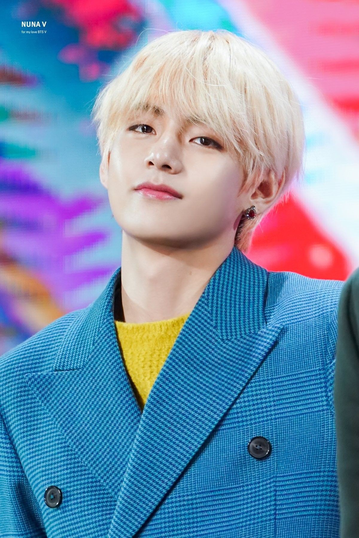 Top mỹ nam Kpop sở hữu vẻ đẹp khó có thể miêu tả bằng lời, khiến dân tình phải thốt lên: Ôi, cực phẩm là đây! - Ảnh 11. Top mỹ nam Kpop sở hữu vẻ đẹp khó có thể miêu tả bằng lời, khiến dân tình phải thốt lên: Ôi, cực phẩm là đây! - Ảnh 11.