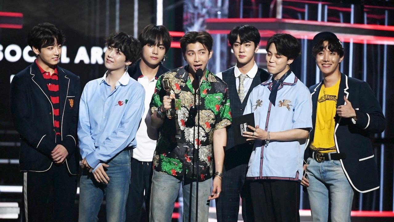 Năm 2018, BTS đã có những thành tích đáng được ghi danh vào lịch sử nào? - Ảnh 2. Năm 2018, BTS đã có những thành tích đáng được ghi danh vào lịch sử nào? - Ảnh 2.