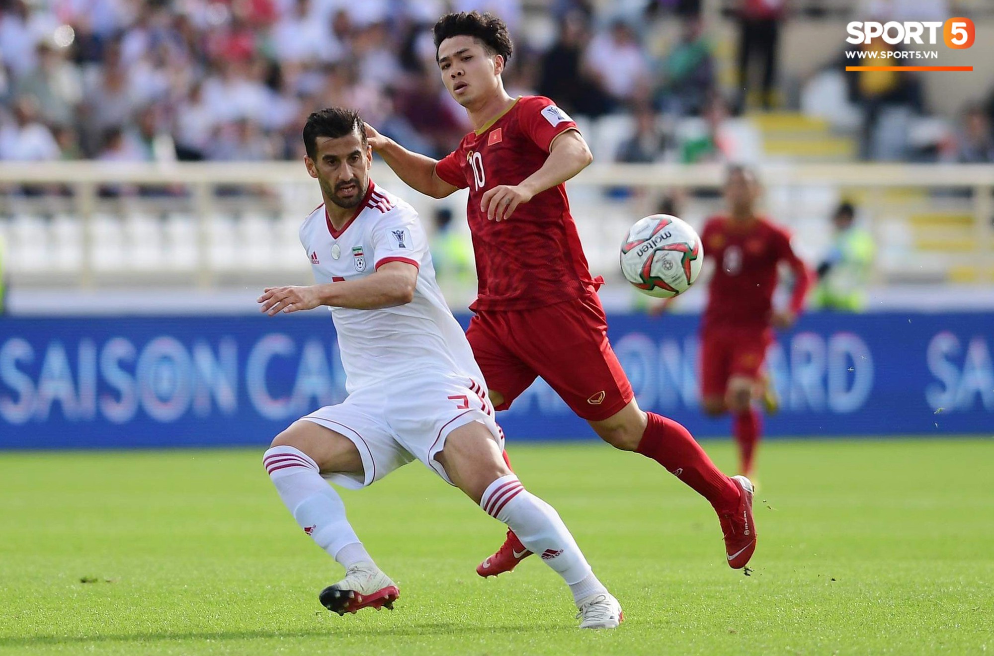 Quang Hải hét lớn, hô hào đồng đội đứng dậy sau bàn thua - Ảnh 9. Quang Hải hét lớn, hô hào đồng đội đứng dậy sau bàn thua - Ảnh 9.