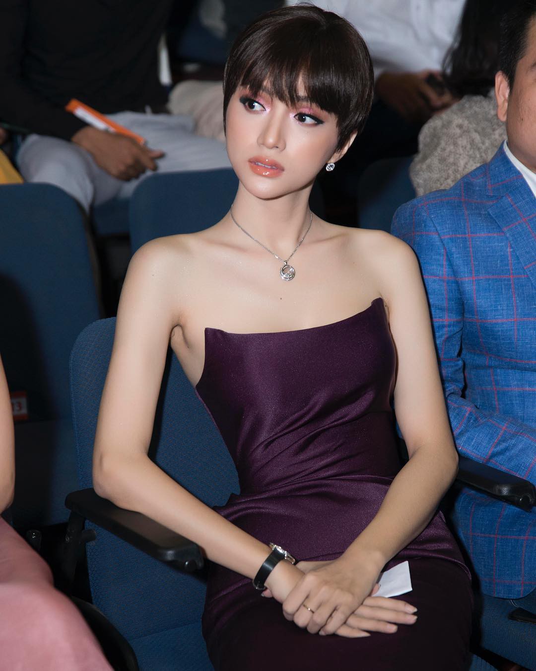 Dạo gần đây, Hương Giang đang trở thành hoa hậu thích chơi lớn nhất trong số các hoa hậu - Ảnh 4. Dạo gần đây, Hương Giang đang trở thành hoa hậu thích chơi lớn nhất trong số các hoa hậu - Ảnh 4.