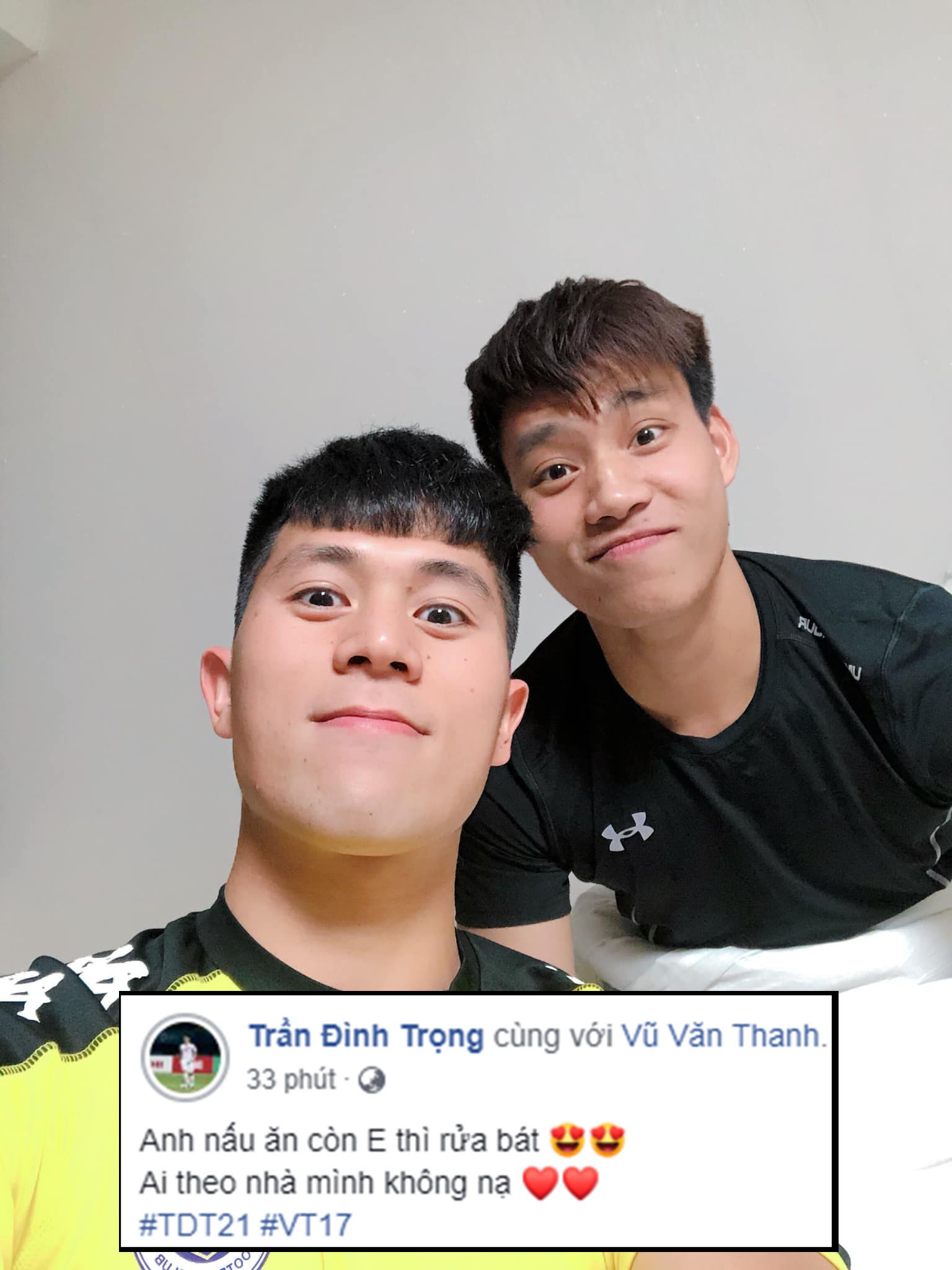 Đình Trọng hết lời khen Văn Thanh nấu ăn ngon, Tiến Dũng muốn đổi kiểu tóc siêu dị trước trận gặp Yemen - Ảnh 2. Đình Trọng hết lời khen Văn Thanh nấu ăn ngon, Tiến Dũng muốn đổi kiểu tóc siêu dị trước trận gặp Yemen - Ảnh 2.