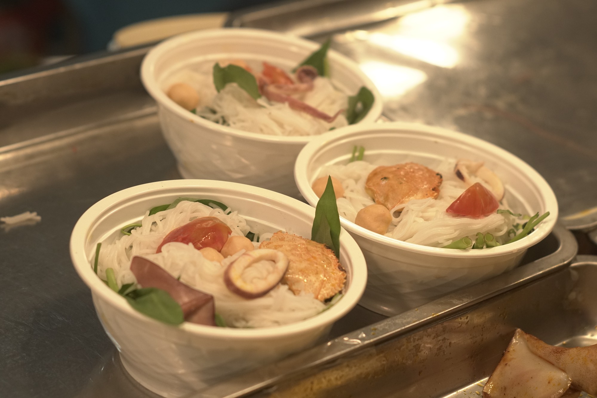 Dạo quanh thi&ecirc;n đường ẩm thực chợ Ba Tư giữa l&ograve;ng S&agrave;i G&ograve;n xem c&oacute; g&igrave; ngon n&agrave;o - Ảnh 7.