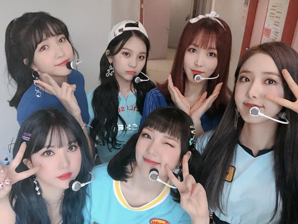 Fan soi ra điểm đặc biệt trong ca khúc năm ngoái của GFRIEND, điều này BTS hay BLACKPINK chưa từng có - Ảnh 7. Fan soi ra điểm đặc biệt trong ca khúc năm ngoái của GFRIEND, điều này BTS hay BLACKPINK chưa từng có - Ảnh 7.