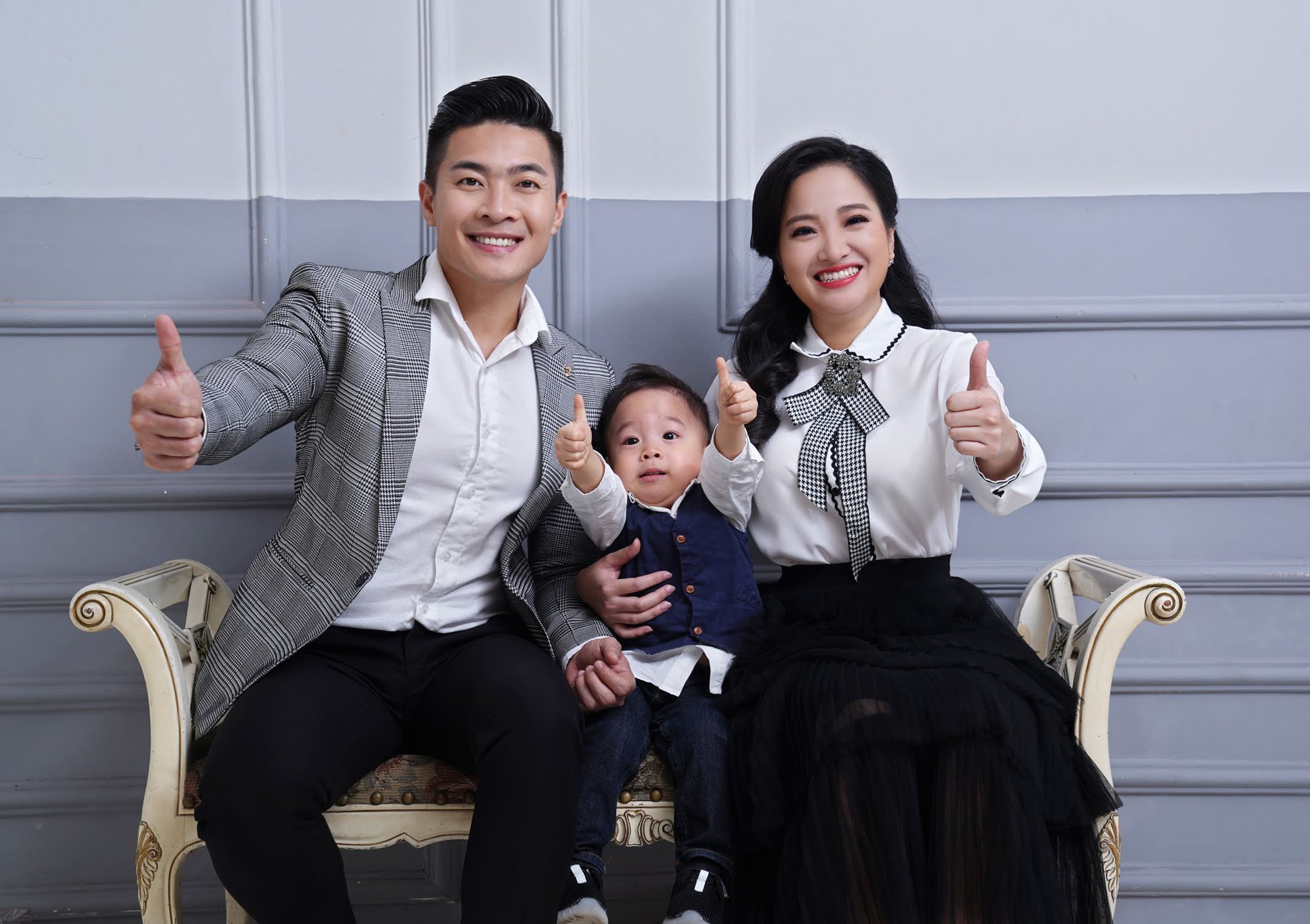 Gửi lời chúc sinh nhật vợ ngọt ngào, Quốc Cơ tiện khoe luôn con trai mới 2 tuổi đã có sở thích tập nhào lộn - Ảnh 5. Gửi lời chúc sinh nhật vợ ngọt ngào, Quốc Cơ tiện khoe luôn con trai mới 2 tuổi đã có sở thích tập nhào lộn - Ảnh 5.