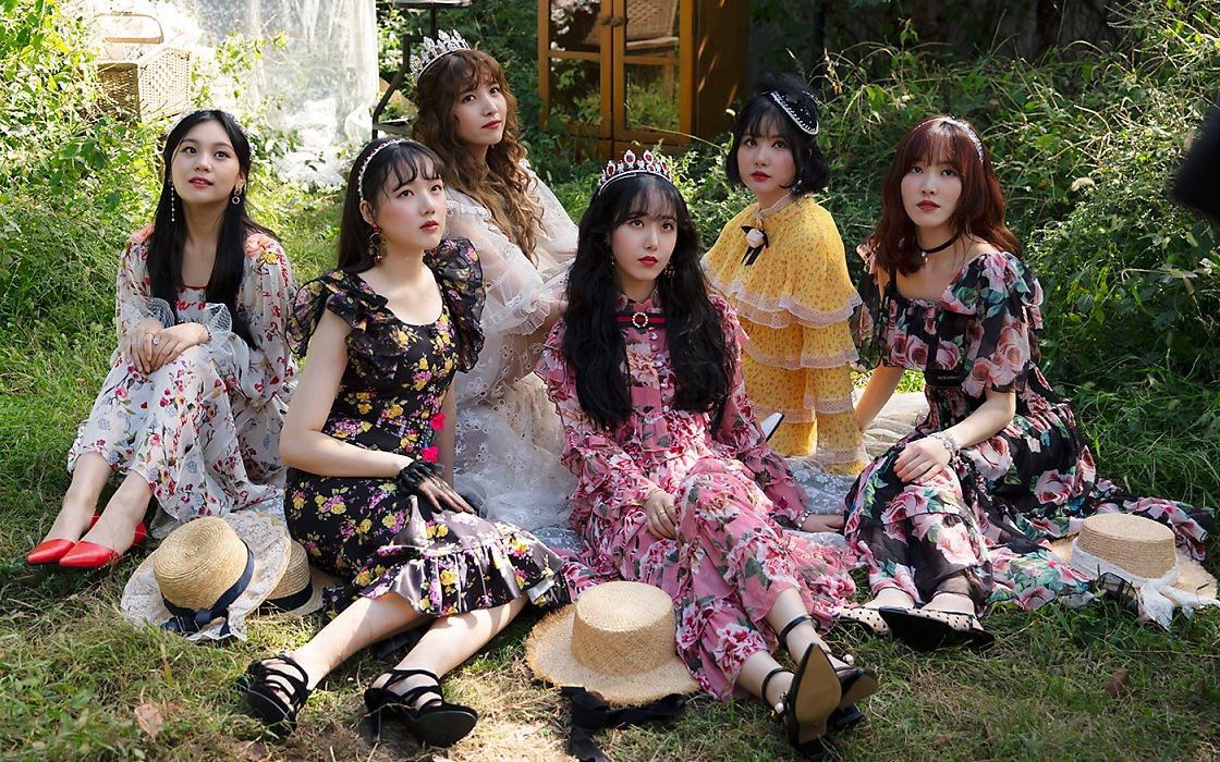 Sau 24 giờ tái xuất, GFRIEND đã đạt thành tích ấn tượng nào, có đánh bại đối thủ Apink không? - Ảnh 2. Sau 24 giờ tái xuất, GFRIEND đã đạt thành tích ấn tượng nào, có đánh bại đối thủ Apink không? - Ảnh 2.