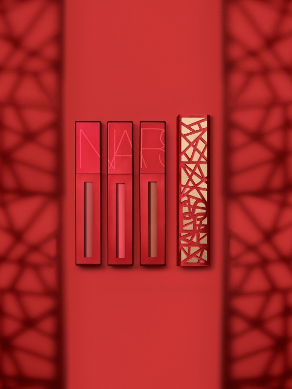 3 bộ sưu tập mỹ phẩm limited edition không-thể-đỏ-hơn dành riêng cho Tết Kỷ Hợi đảm bảo sẽ bỏ bùa các cô nàng phù phiếm - Ảnh 9.