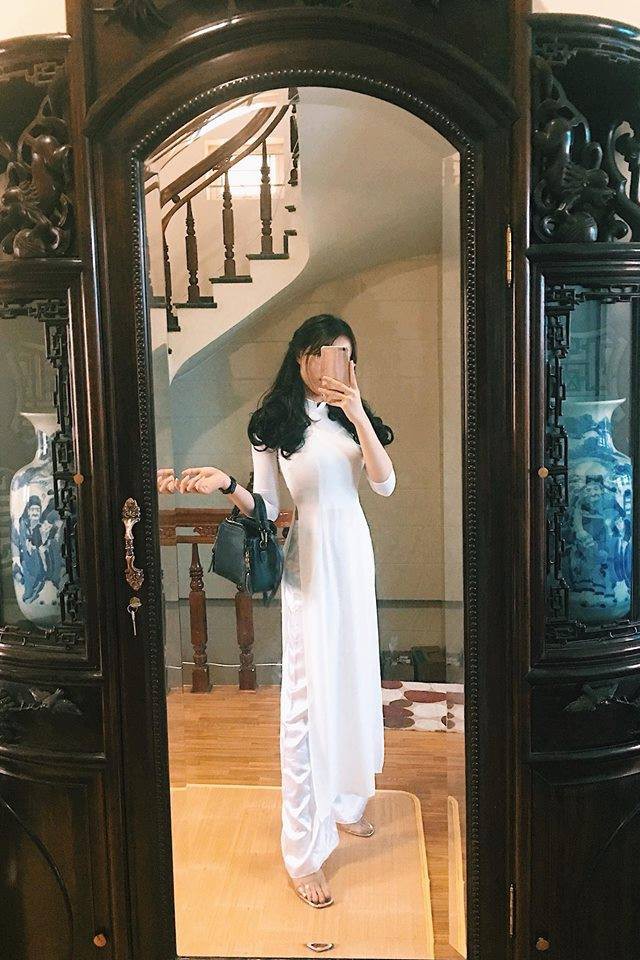 Nữ sinh Việt diện áo dài trắng: Người xinh đẹp trong trẻo xuất sắc, người quyến rũ với 3 vòng siêu chuẩn - Ảnh 1.