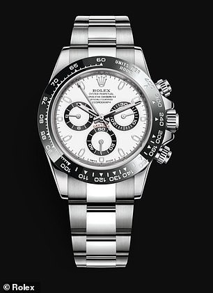 Trộm được 4 chiếc đồng hồ Rolex hơn 2,5 tỷ đồng, nữ đạo chích đánh liều giấu luôn vào chỗ cực hiểm hóc - Ảnh 2.