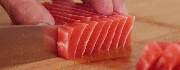 Nhìn cực ngon mắt nhưng bạn sẽ phải ngạc nhiên khi biết đĩa sashimi này được làm từ thứ gì - Ảnh 3.