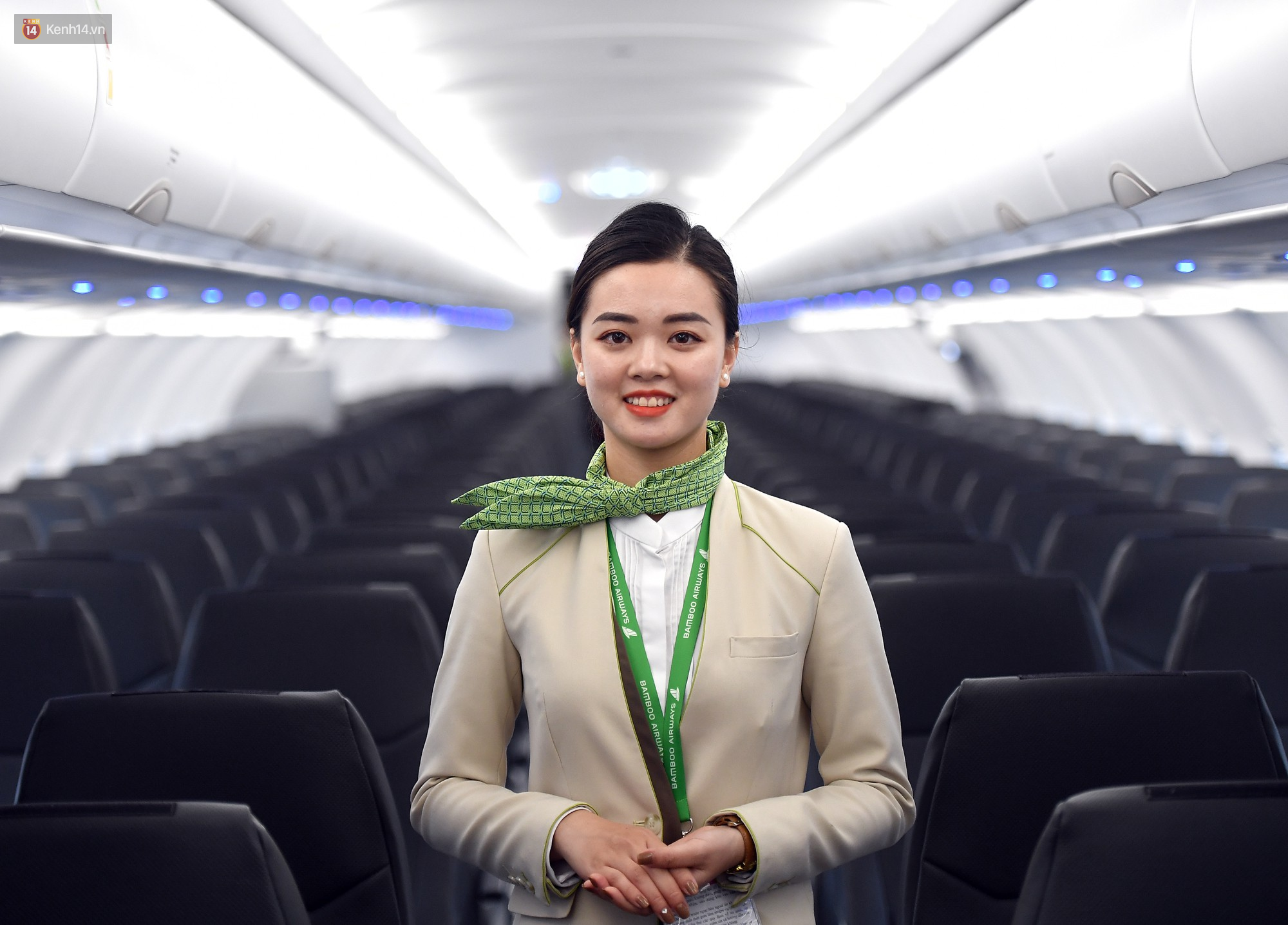 Nữ tiếp viên hàng không Hàn Quốc phải chịu những áp lực gì?