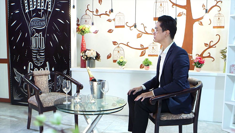 Á hậu Việt Nam toàn cầu bật khóc khi chọn phải chàng trai đa tình trong gameshow hẹn hò - Ảnh 10. Á hậu Việt Nam toàn cầu bật khóc khi chọn phải chàng trai đa tình trong gameshow hẹn hò - Ảnh 10.