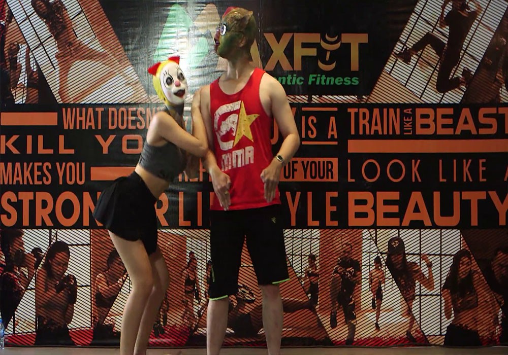 Á hậu Việt Nam toàn cầu bật khóc khi chọn phải chàng trai đa tình trong gameshow hẹn hò - Ảnh 6. Á hậu Việt Nam toàn cầu bật khóc khi chọn phải chàng trai đa tình trong gameshow hẹn hò - Ảnh 6.