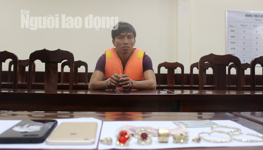 Ra Ph&uacute; Quốc hơn nửa th&aacute;ng, 1 phụ nữ bị s&aacute;t hại d&atilde; man - Ảnh 1.