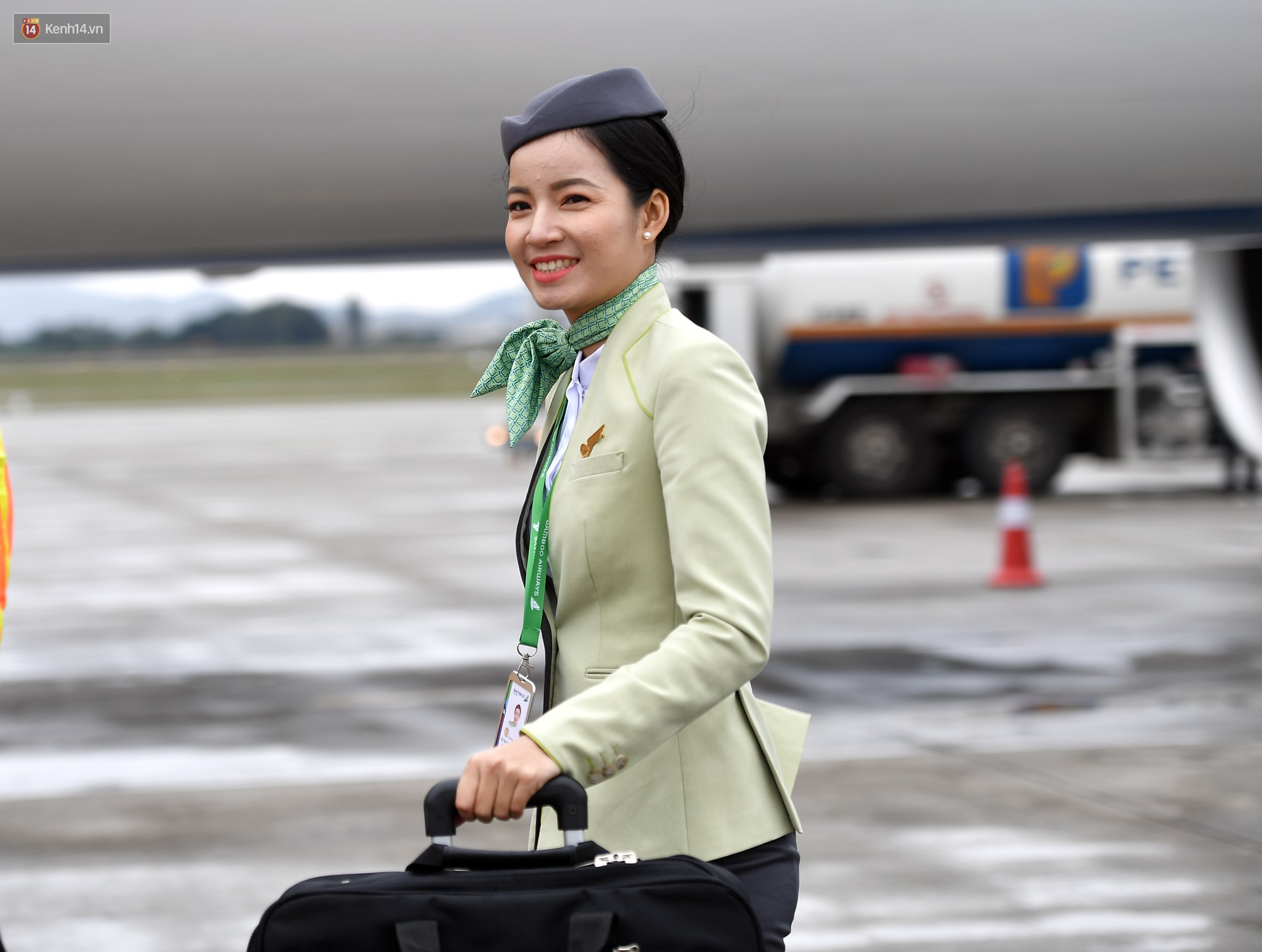 Đồng Phục Bamboo Airways: Đồng Phục Bamboo Airways Đầy Thanh Lịch
