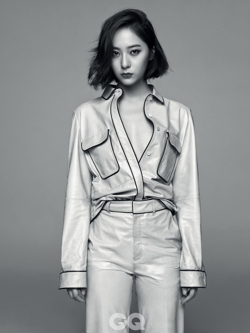 Nhìn lại màn lột xác của dàn thần tượng Kpop sau 10 năm: Nghịch lý người kém nổi nhất lại thay đổi ngoạn mục nhất - Ảnh 18. Nhìn lại màn lột xác của dàn thần tượng Kpop sau 10 năm: Nghịch lý người kém nổi nhất lại thay đổi ngoạn mục nhất - Ảnh 18.