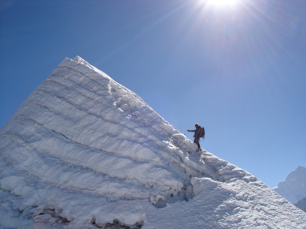 Ngô Thanh Vân sẽ trình làng lá bài mới trong Hai Phượng: Kẻ chinh phục đỉnh Everest - Ảnh 3.