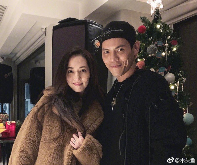 Từng vướng tin đồn đồng tính,Bông hồng lai Quách Bích Đình hẹn hò với con trai trùm showbiz Hong Kong - Ảnh 5. Từng vướng tin đồn đồng tính,Bông hồng lai Quách Bích Đình hẹn hò với con trai trùm showbiz Hong Kong - Ảnh 5.
