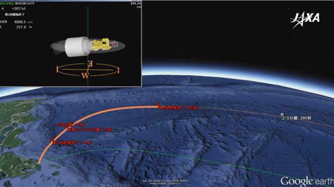 Tên lửa Nhật đưa vệ tinh của Việt Nam vào không gian - Ảnh 1.