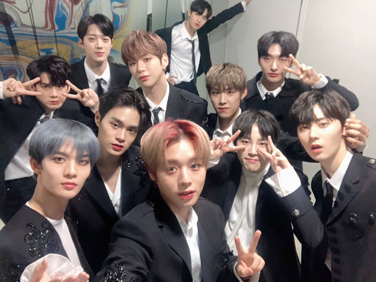 Tạm biệt Wanna One: Kỳ tích tựa chiếc đồng hồ phép màu đếm ngược 1 năm, rung chuyển cả châu Á bằng cả tấm lòng - Ảnh 10. Tạm biệt Wanna One: Kỳ tích tựa chiếc đồng hồ phép màu đếm ngược 1 năm, rung chuyển cả châu Á bằng cả tấm lòng - Ảnh 10.