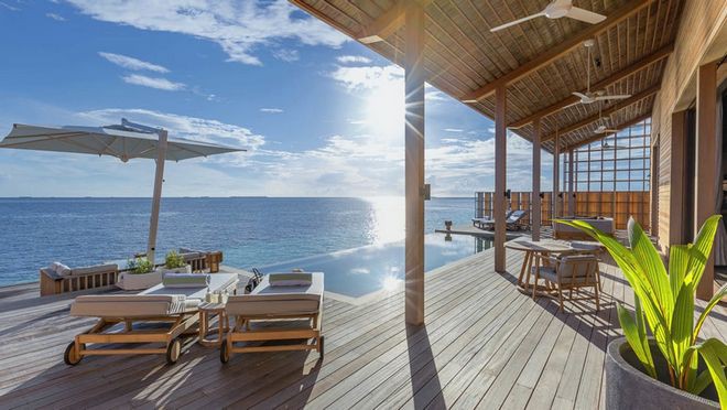 Tham quan khu nghỉ dưỡng xa hoa trên đảo nhân tạo với hệ thống pin Mặt Trời ngay trên mái nhà tại Maldives - Ảnh 9.