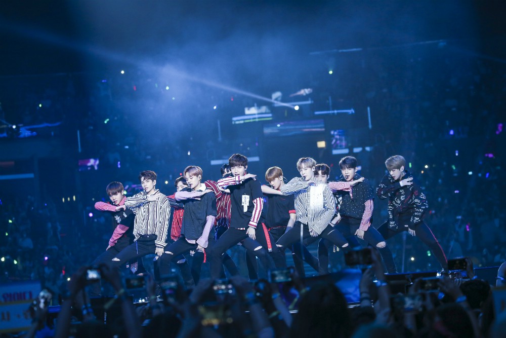 Táº¡m biá»t Wanna One: Ká»³ tÃ­ch tá»±a chiáº¿c Äá»ng há» phÃ©p mÃ u Äáº¿m ngÆ°á»£c 1 nÄm, rung chuyá»n cáº£ chÃ¢u Ã báº±ng cáº£ táº¥m lÃ²ng - áº¢nh 3.