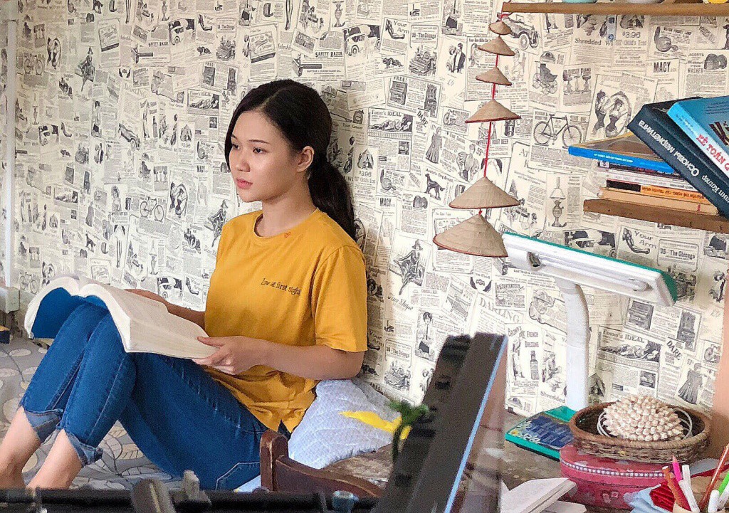 Chẳng ai sướng bằng Bình An khi 1 loạt 2 tay 3 con cá, lại yêu toàn người xinh trên màn ảnh nhỏ - Ảnh 8. Chẳng ai sướng bằng Bình An khi 1 loạt 2 tay 3 con cá, lại yêu toàn người xinh trên màn ảnh nhỏ - Ảnh 8.