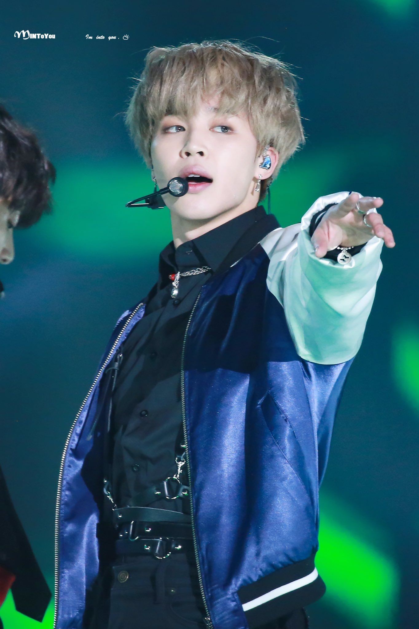 Loạt idol sinh năm 1995 sở hữu giọng hát trời phú: Từ tài năng bị ẩn giấu cho đến “thánh” chuyên trị killing-part gây nghiện - Ảnh 3. Loạt idol sinh năm 1995 sở hữu giọng hát trời phú: Từ tài năng bị ẩn giấu cho đến “thánh” chuyên trị killing-part gây nghiện - Ảnh 3.
