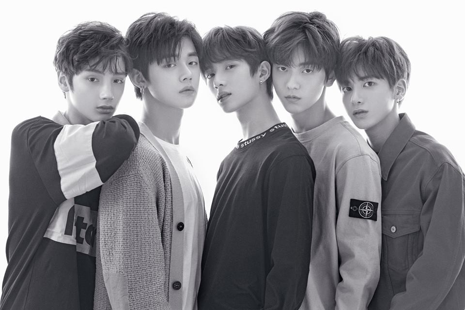 Sau JYP, Bighit cũng xác nhận đội hình chính thức của TXT, điểm giống và khác ITZY đều có - Ảnh 1.