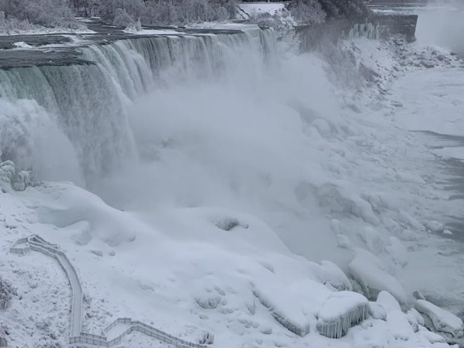 Chùm ảnh: Thác Niagara hóa xứ sở băng giá - Ảnh 3.