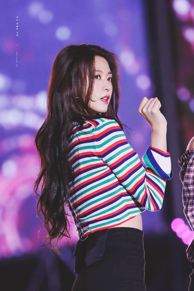 6 idol tuổi Hợi sở hữu thần th&aacute;i xuất sắc nhất tr&ecirc;n s&acirc;n khấu! - Ảnh 39.